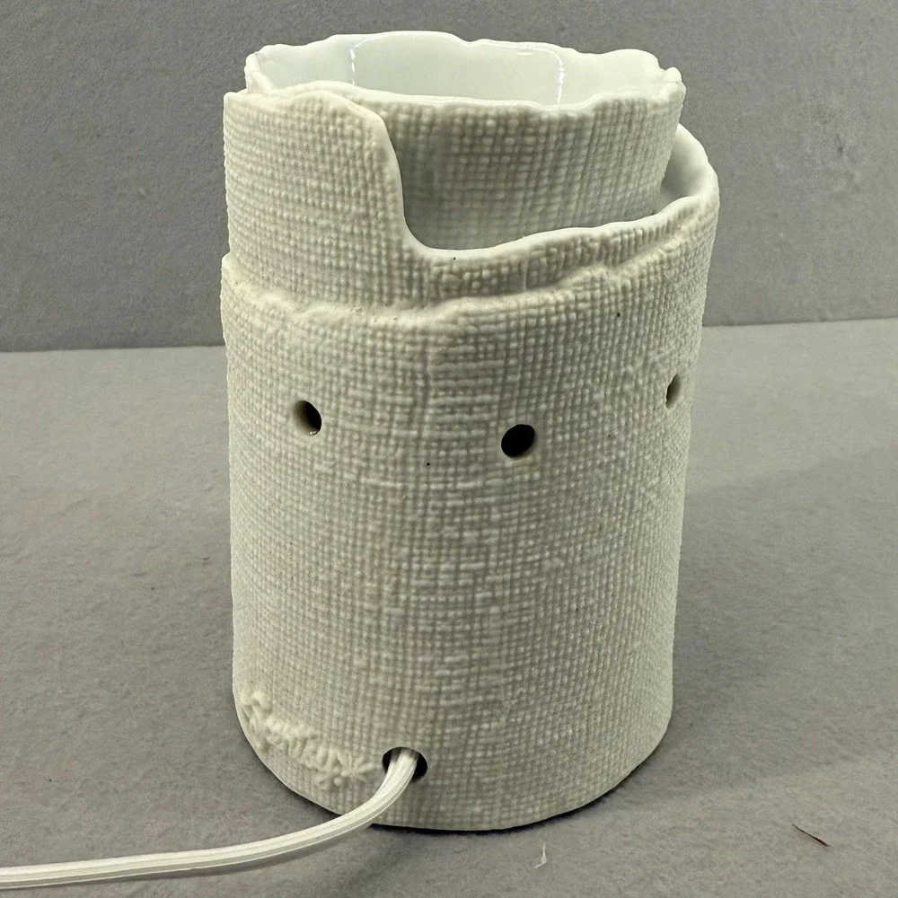 Scentsy Edge Full Size Electric Wax Warmer White Textured Burlap Ceramic Retired